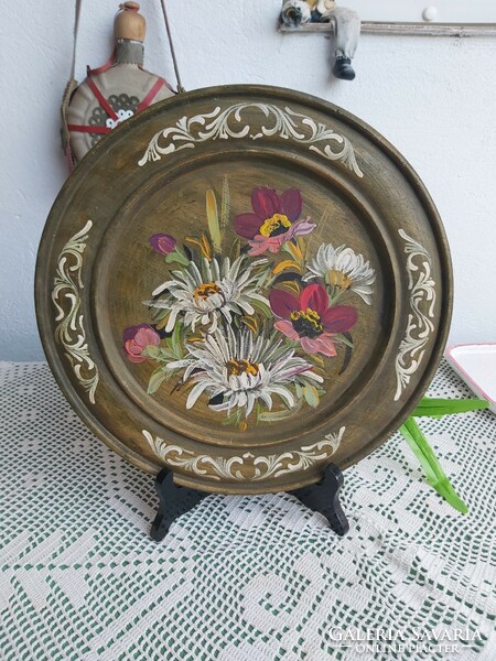 Wooden flowered, painted wall plate plate