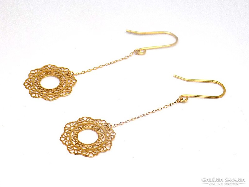 Floral dangling gold earrings (zal-au113651)