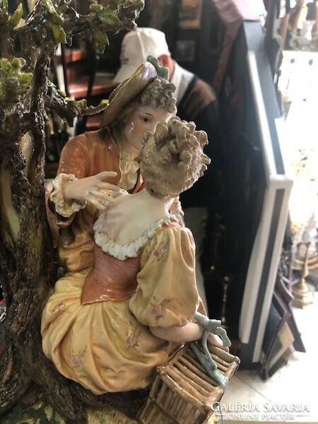 XIX. French porcelain statue from the beginning of the century, 34 x 24 cm in size