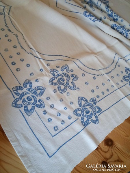 100 Eves! Homemade 2-pc embroidered azalterito