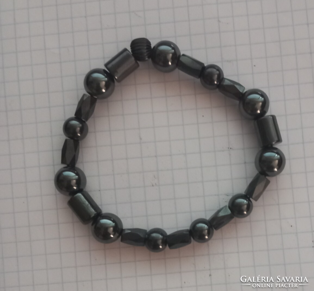 Magnetite bracelet