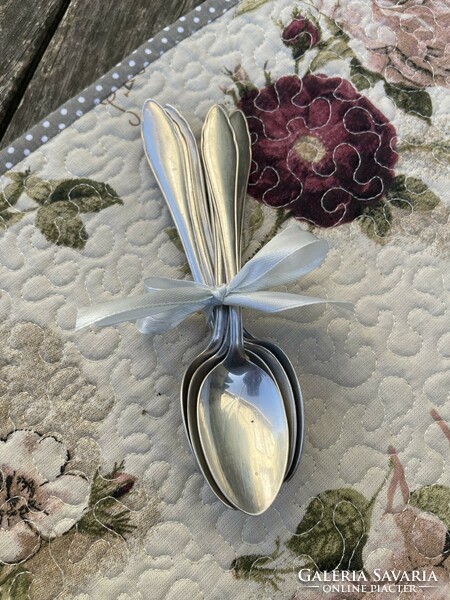 Set of 6 silver-plated spoons, marked.