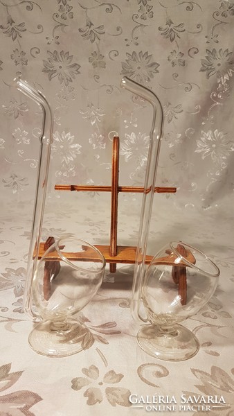 Set of 2 glasses, in a special wooden holder,