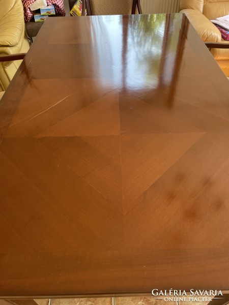 Inlaid table with chairs!