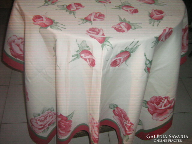 Beautiful vintage style rosy tablecloth