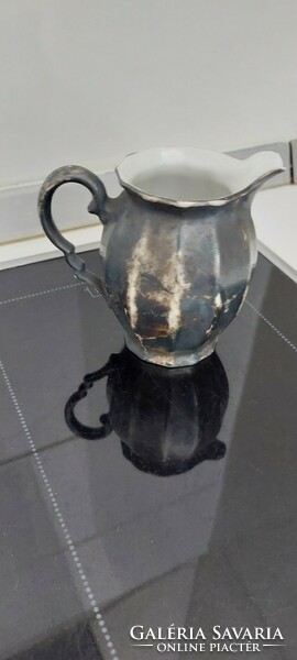 Antik porcelán fekete mazas tej kiöntő