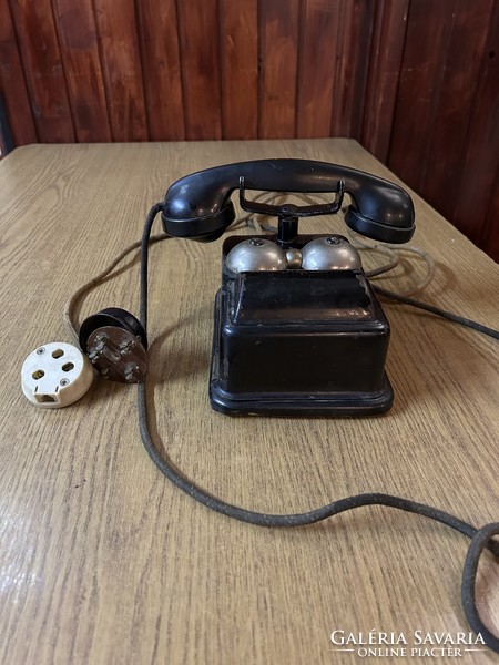 Antique crank phone