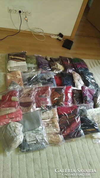 Rengeteg textilféle kézműves munkához, kb. 30-40 kg
