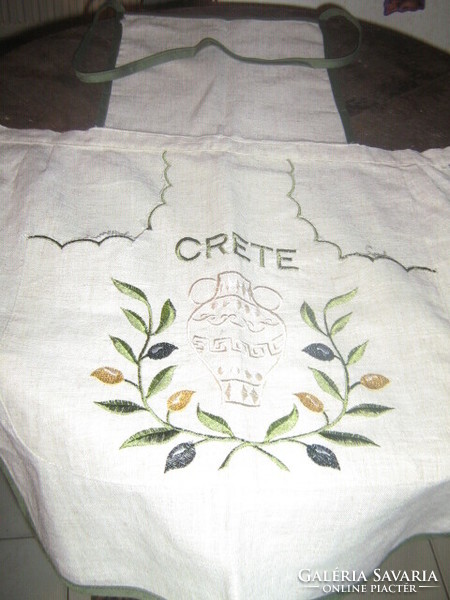 Charming vintage unique pocket apron