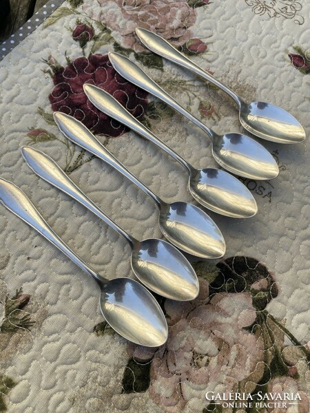 Set of 6 silver-plated spoons, marked.