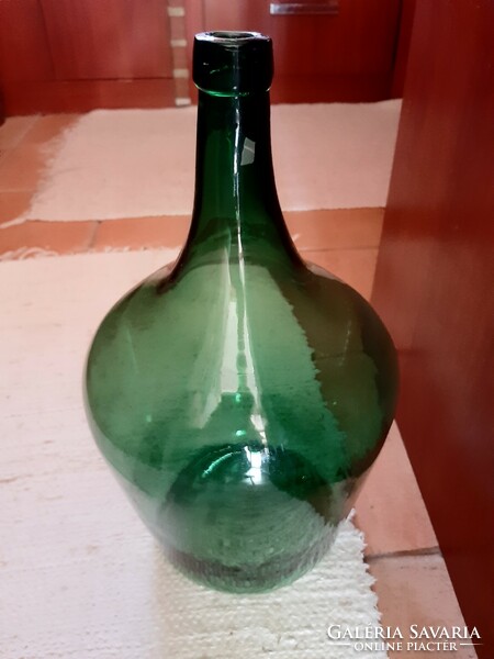 Zöld 12 literes üveg