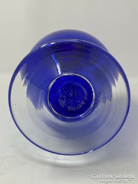 Nagyméretű (30cm) kék színű kézzel készített jelzett ("A" jelzéssel) üveg váza
