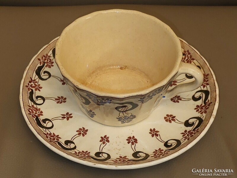 Zsolnay különleges nagyméretű teás csésze és alj 1880