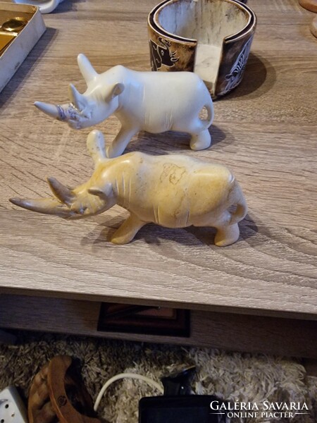 Stone carved rhinoceros + coaster
