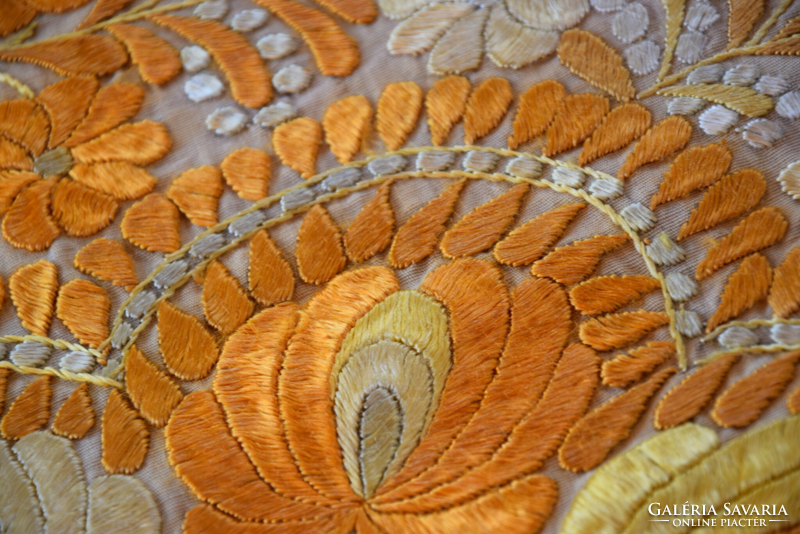 Antik Régi kézzel hímzett selyem arany Ó MATYÓ fali kárpit falvédő Népművészet 136 x 47 cm