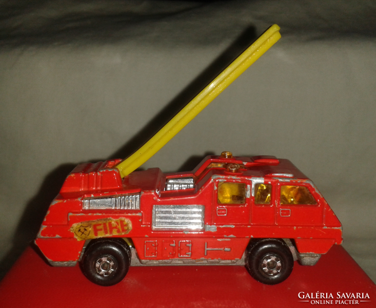 Matchbox Superfast Blaze Buster Fire Truck No 22, Vintage Toy Truck Made in England by Lesney, 1975