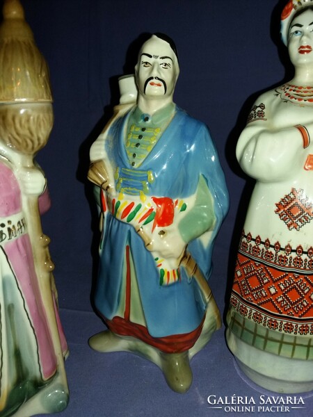 Régi DULEVO porcelán figurális vodka butéliák kozákok 4 db figura egyben hibátlan gyűjtői csemege