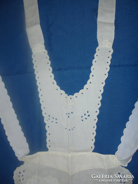 Vintage snow-white, rosette, Madeira children's apron - spotless