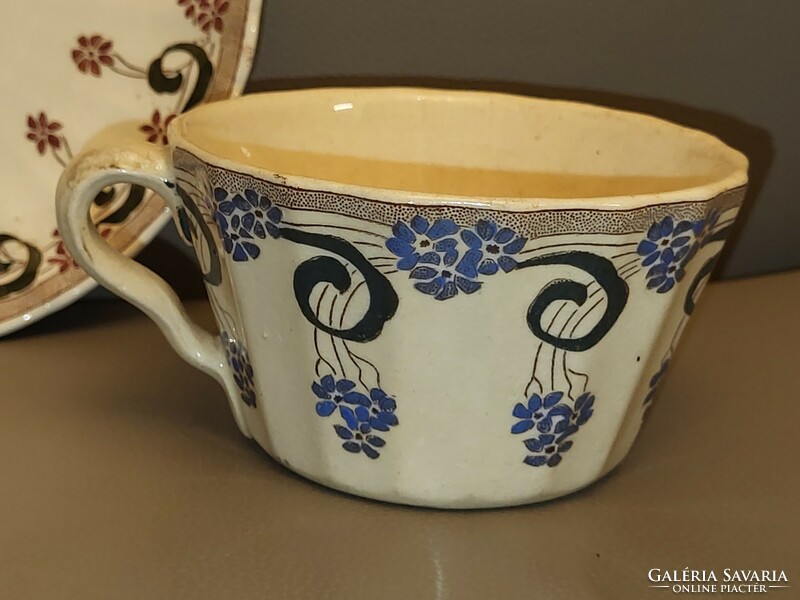 Zsolnay különleges nagyméretű teás csésze és alj 1880