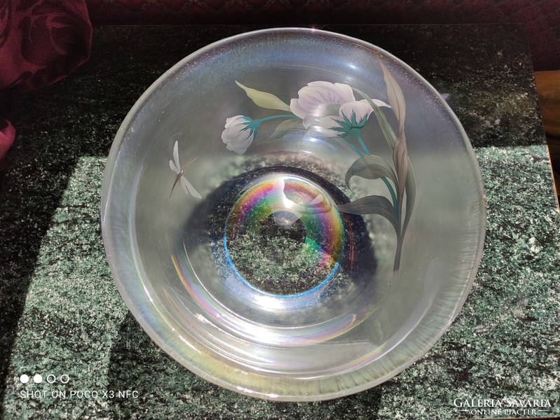 Irizáló pompás szecessziós mintával festett  EISH jelzett öblös üveg kínáló tál asztalközép