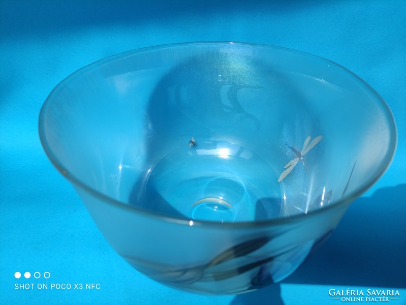 Irizáló pompás szecessziós mintával festett  EISH jelzett öblös üveg kínáló tál asztalközép