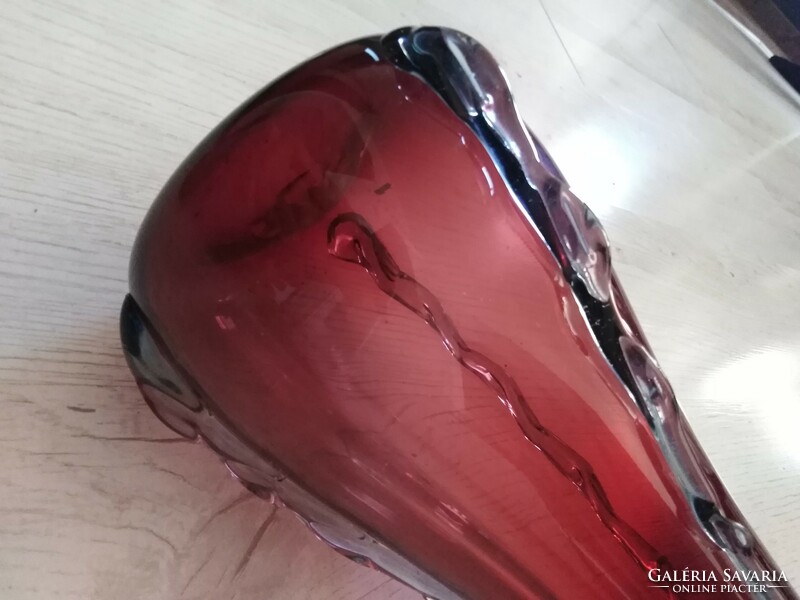 Szakított üveg, padlóváza - bíbor vörösben