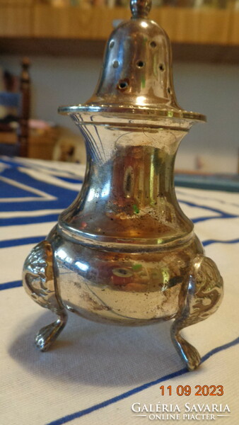 Spice dispenser, marked, English quality, elegant piece