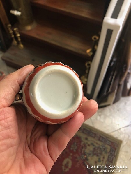 Japán szaké kiöntő porcelán, XIX. századi, 10 cm-es nagyságú