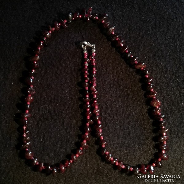 Mineral necklace - garnet (54cm)