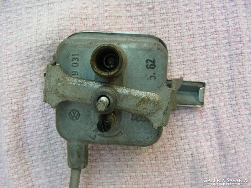 Vintage vw beetle back fuel indicator