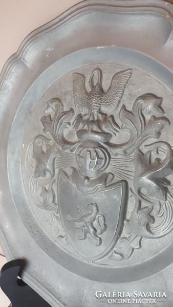 Jelzett barokk címeres óntányér ón falitányér falitányér 22.5 cm