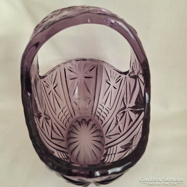 Purple Czech glass basket, offering a nice engraving, (not small!)