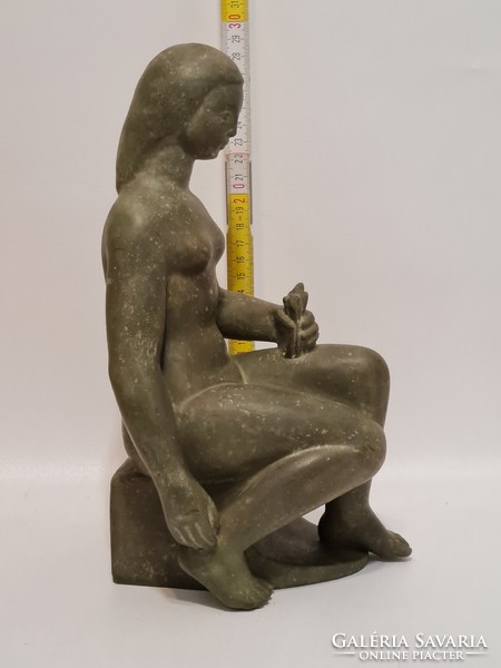 Ifj. Pál Mihály ülő női akt szobor (2766)