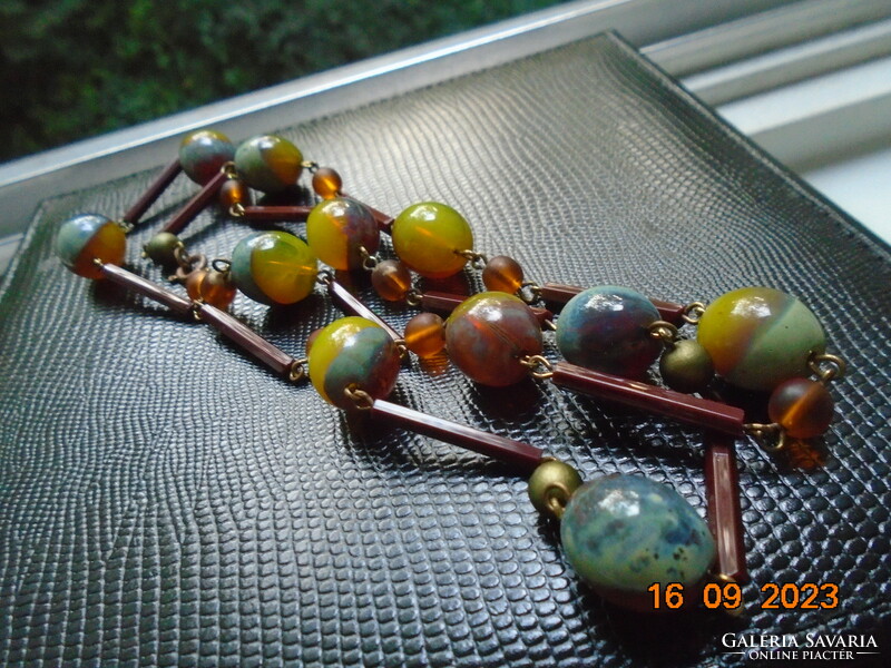 Kézzel készült Muránói színes egyedi gyöngyökből és 6 szögletes cső gyöngyökből, nyakék