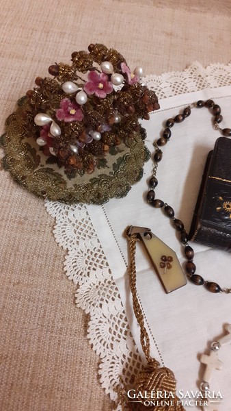 Old German priest's bequest gold-edged prayer book from 1985 with the objects shown in the picture