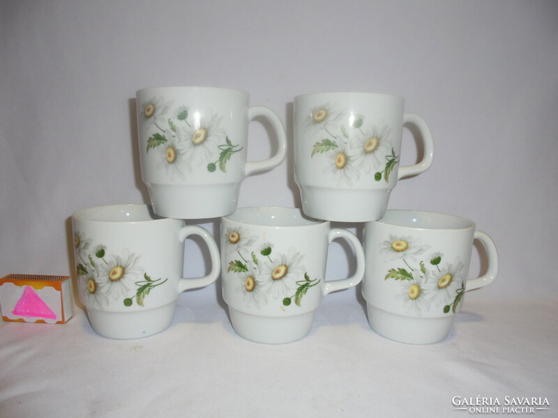 Five lowland, daisy-patterned tea mugs and cups - together