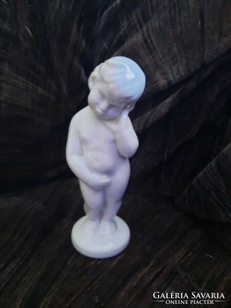 Festetlen porcelán figura Anyalka