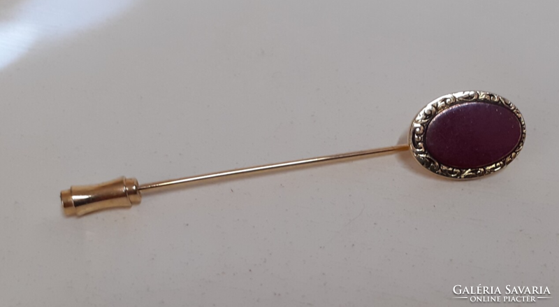 Nice condition gold-plated chiseled tie pin studded with jasper stone with a protective cap at the end