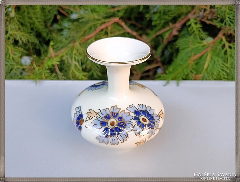 Zsolnay porcelán kézzel festett-aranytollazott búzavirág mintás váza