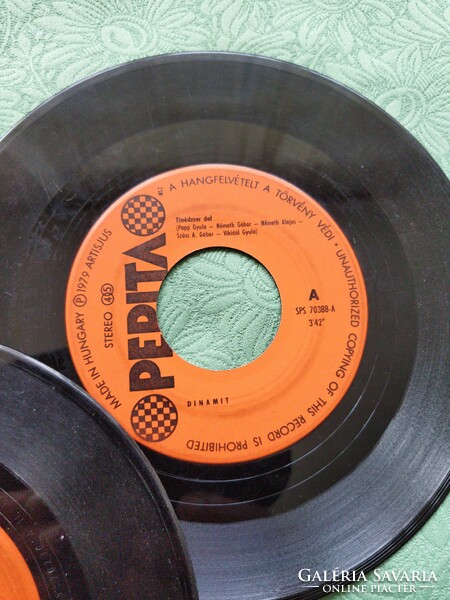 Vinyl single