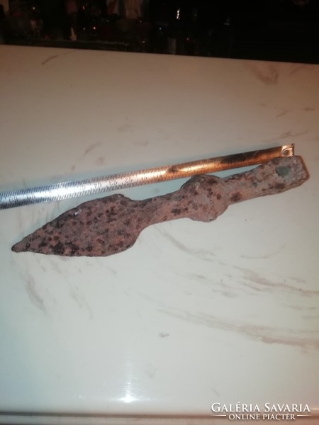 Antique spearhead in the condition shown in the pictures