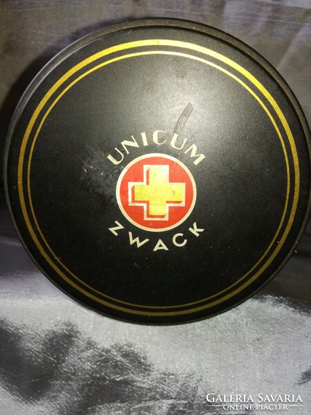 Zwack unicum metal gift box