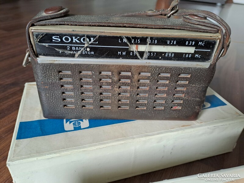 Sokol rádió dobozában