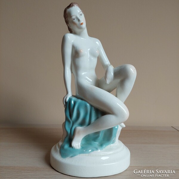 Donner gertrúd granite ceramic nude figure