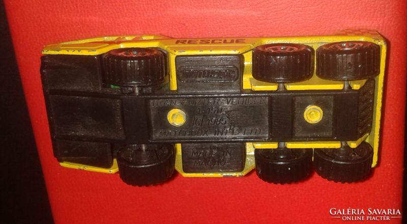 Matchbox 1985 rescue transporter vehicle macau