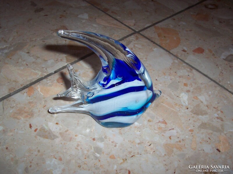 Muranoi üveg halacska