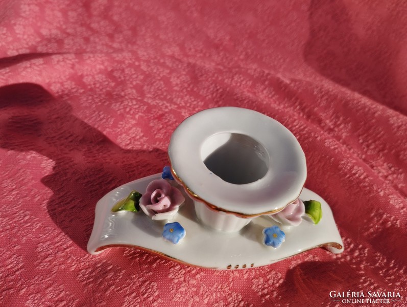 Table porcelain candle holder