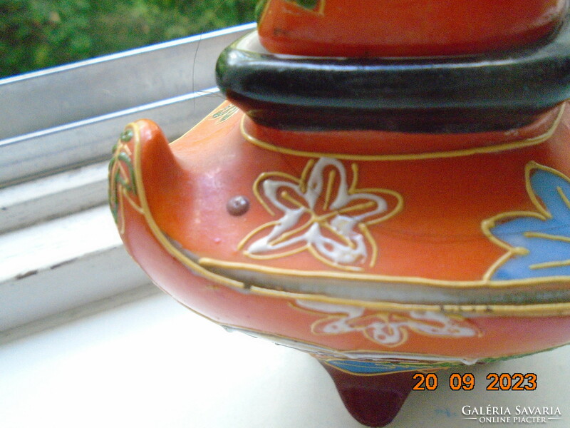 Hand-painted rhombus satsuma moriage incense holder, on 4 legs. Kannon and rakan pattern with coral red glaze