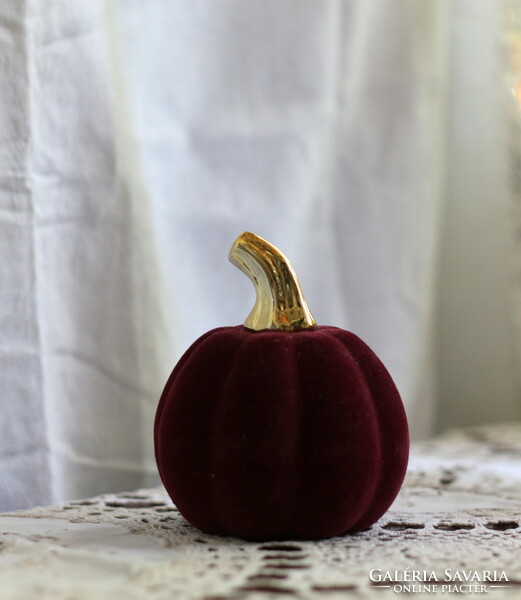 Velvet decoration pumpkin in a very nice wine red color