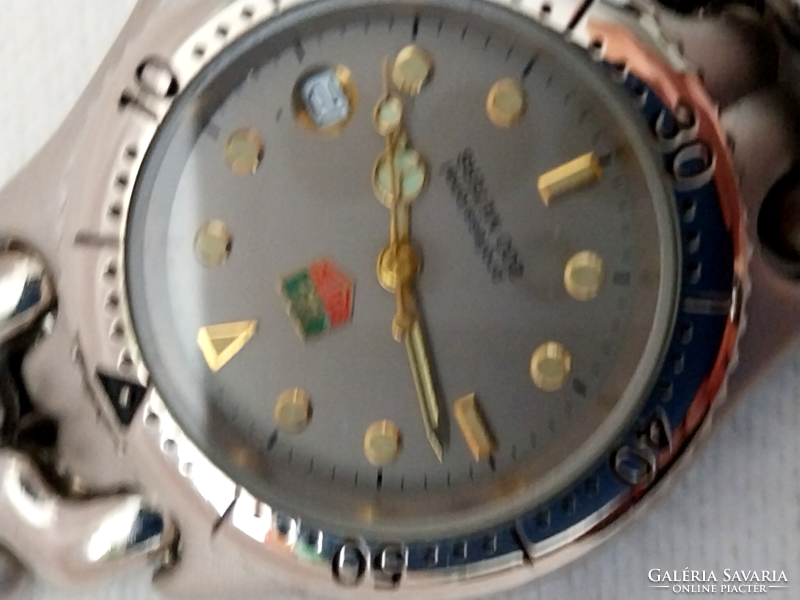 Men's watch with tag heuer inscription